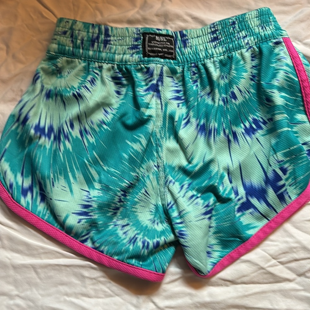 Kids Nike shorts - Picture 3 of 3